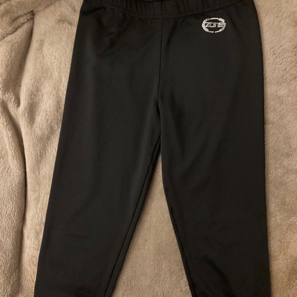 Gymnastics leotards, shorts, shirts, and capris - Picture 8 of 9